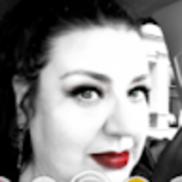 Meet your Posher, Econ - Picture 1 of 3